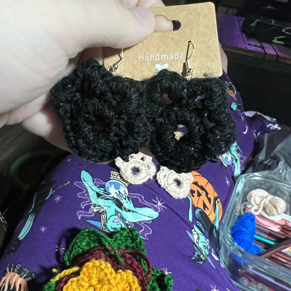 Black sparkle paw print crochet earrings handmade